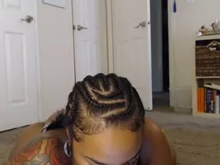 Elegance's Live Sex Cam Show