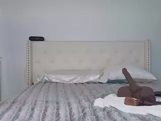 Honey Martinezzz's Live Sex Cam Show