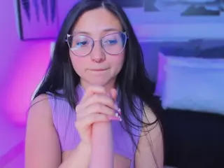 Lucy Joness's Live Sex Cam Show