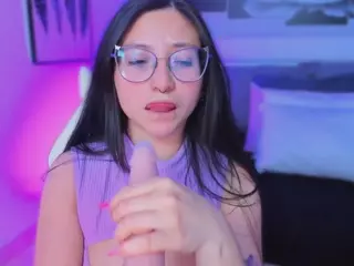 Lucy Joness's Live Sex Cam Show