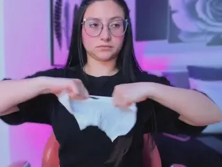 Lucy Joness's Live Sex Cam Show