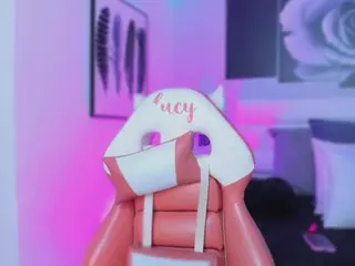 Lucy Joness's Live Sex Cam Show