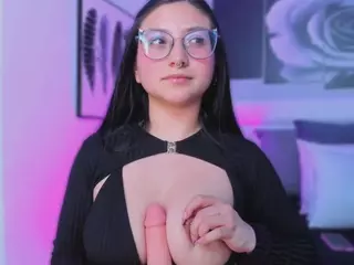 Lucy Joness's Live Sex Cam Show