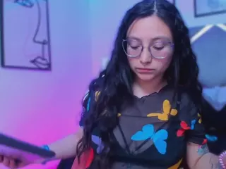 Lucy Joness's Live Sex Cam Show