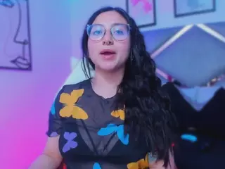 Lucy Joness's Live Sex Cam Show