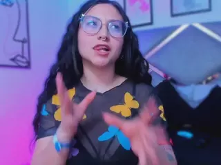 Lucy Joness's Live Sex Cam Show