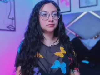 Lucy Joness's Live Sex Cam Show