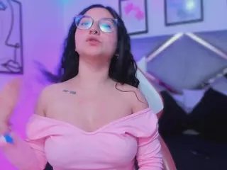 Lucy Joness's Live Sex Cam Show