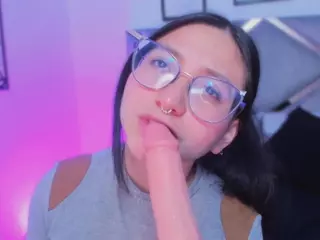 Lucy Joness's Live Sex Cam Show