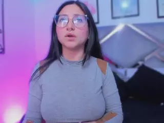 Lucy Joness's Live Sex Cam Show