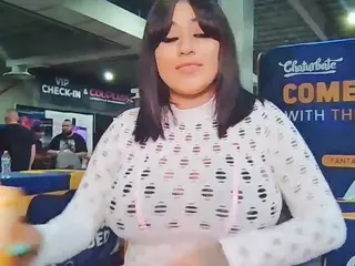 Briina100's Live Sex Cam Show