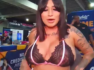 Briina100's Live Sex Cam Show