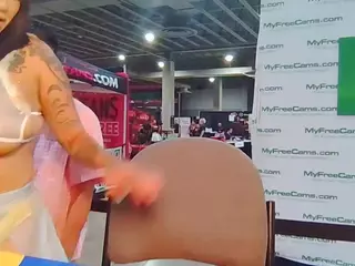 Briina100's Live Sex Cam Show