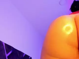 Moon's Live Sex Cam Show