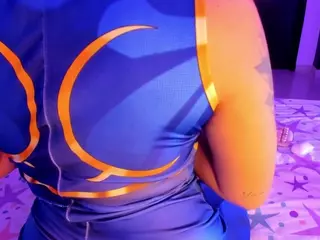 Moon's Live Sex Cam Show