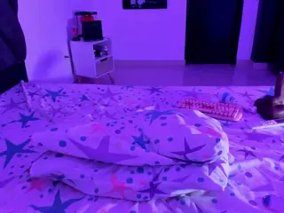 Moon's Live Sex Cam Show