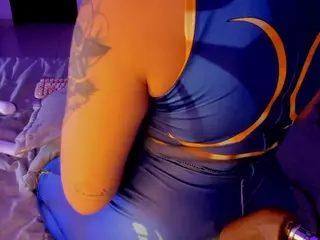 Moon's Live Sex Cam Show