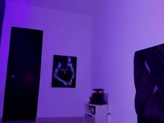 Moon's Live Sex Cam Show