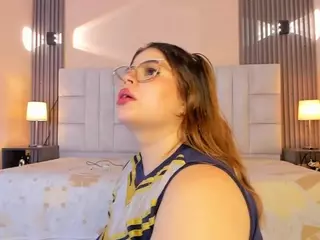 Eymi's Live Sex Cam Show