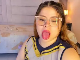 Eymi's Live Sex Cam Show