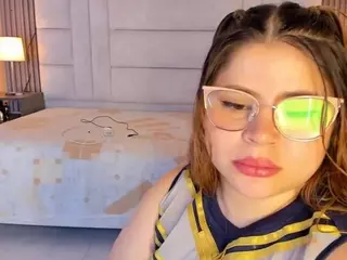 Eymi's Live Sex Cam Show