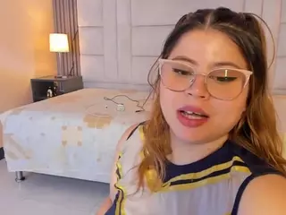 Eymi's Live Sex Cam Show