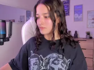 Amaia's Live Sex Cam Show