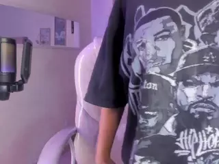 Amaia's Live Sex Cam Show
