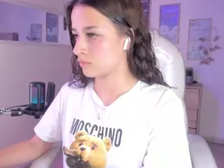 Amaia's Live Sex Cam Show