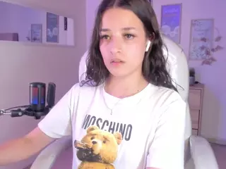 Amaia's Live Sex Cam Show
