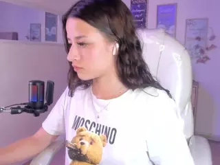 Amaia's Live Sex Cam Show