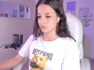 Amaia's Live Sex Cam Show