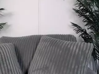 Goddesscharliedollie's Live Sex Cam Show