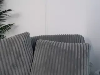 Goddesscharliedollie's Live Sex Cam Show