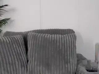 Goddesscharliedollie's Live Sex Cam Show