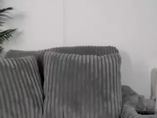 Goddesscharliedollie's Live Sex Cam Show