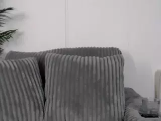 Goddesscharliedollie's Live Sex Cam Show
