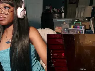 itstaylorofficial's Live Sex Cam Show