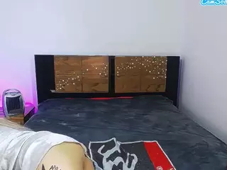 emerald00's Live Sex Cam Show