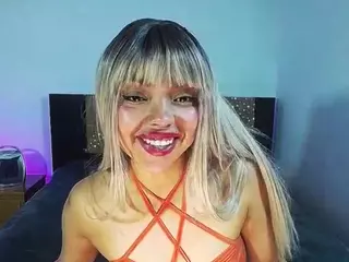 emerald00's Live Sex Cam Show