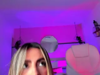 Harper-woods's Live Sex Cam Show