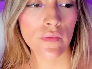 Harper-woods's Live Sex Cam Show