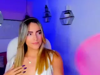 Harper-woods's Live Sex Cam Show