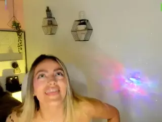 Harper-woods's Live Sex Cam Show