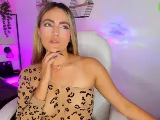 Harper-woods's Live Sex Cam Show