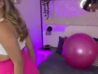 Harper-woods's Live Sex Cam Show
