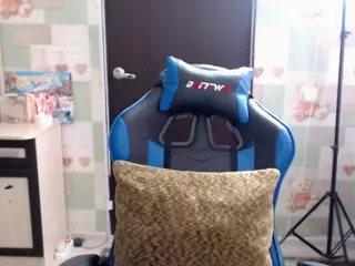 Korolek12's Live Sex Cam Show