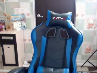 Korolek12's Live Sex Cam Show