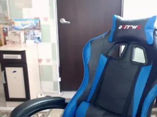 Korolek12's Live Sex Cam Show