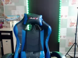 Korolek12's Live Sex Cam Show